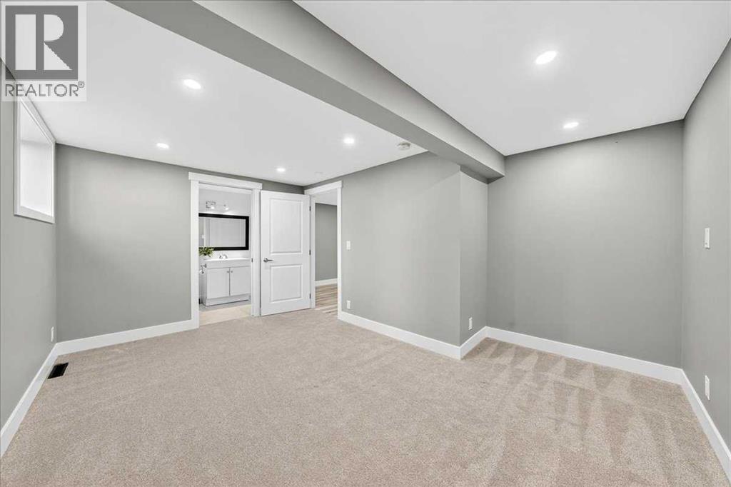 4828 Nelson Road Nw, Calgary, Alberta  T2K 2L9 - Photo 33 - A2257321