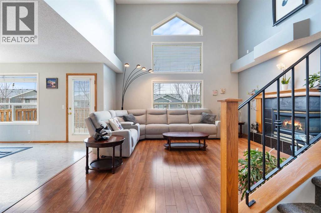 42 Harvest Grove Close Ne, Calgary, Alberta  T3K 4T7 - Photo 2 - A2269515