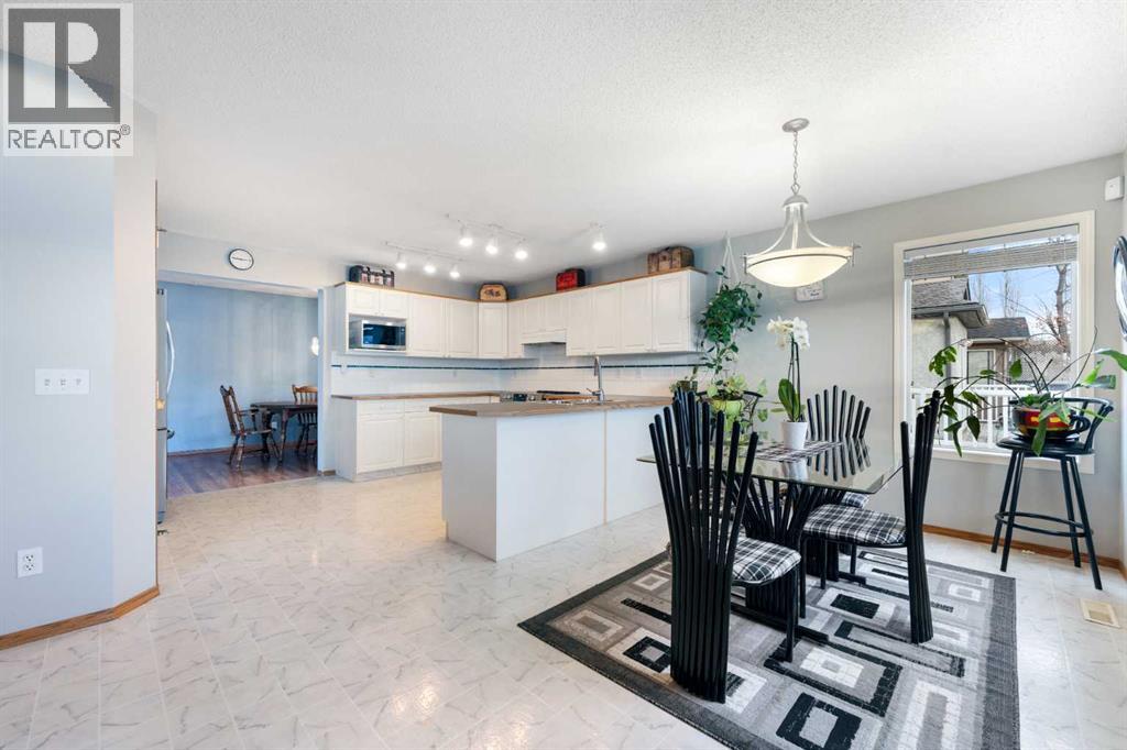 42 Harvest Grove Close Ne, Calgary, Alberta  T3K 4T7 - Photo 12 - A2269515