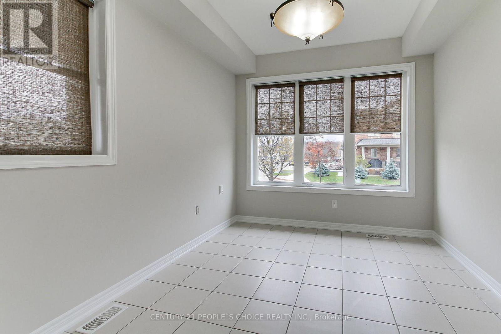 102 Morra Avenue, Caledon, Ontario  L0J 1C0 - Photo 16 - W12525164