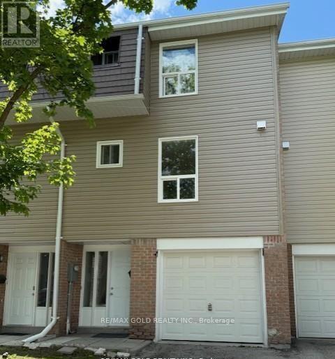 40 Ellis Drive, Brampton, Ontario  L6T 4C4 - Photo 2 - W12525180