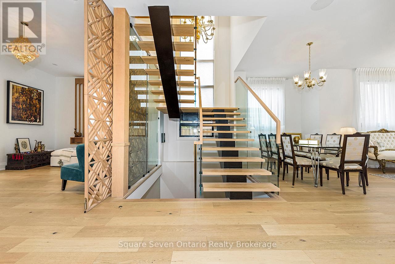 518 Sherin Drive, Oakville, Ontario  L6L 4J8 - Photo 18 - W12525248