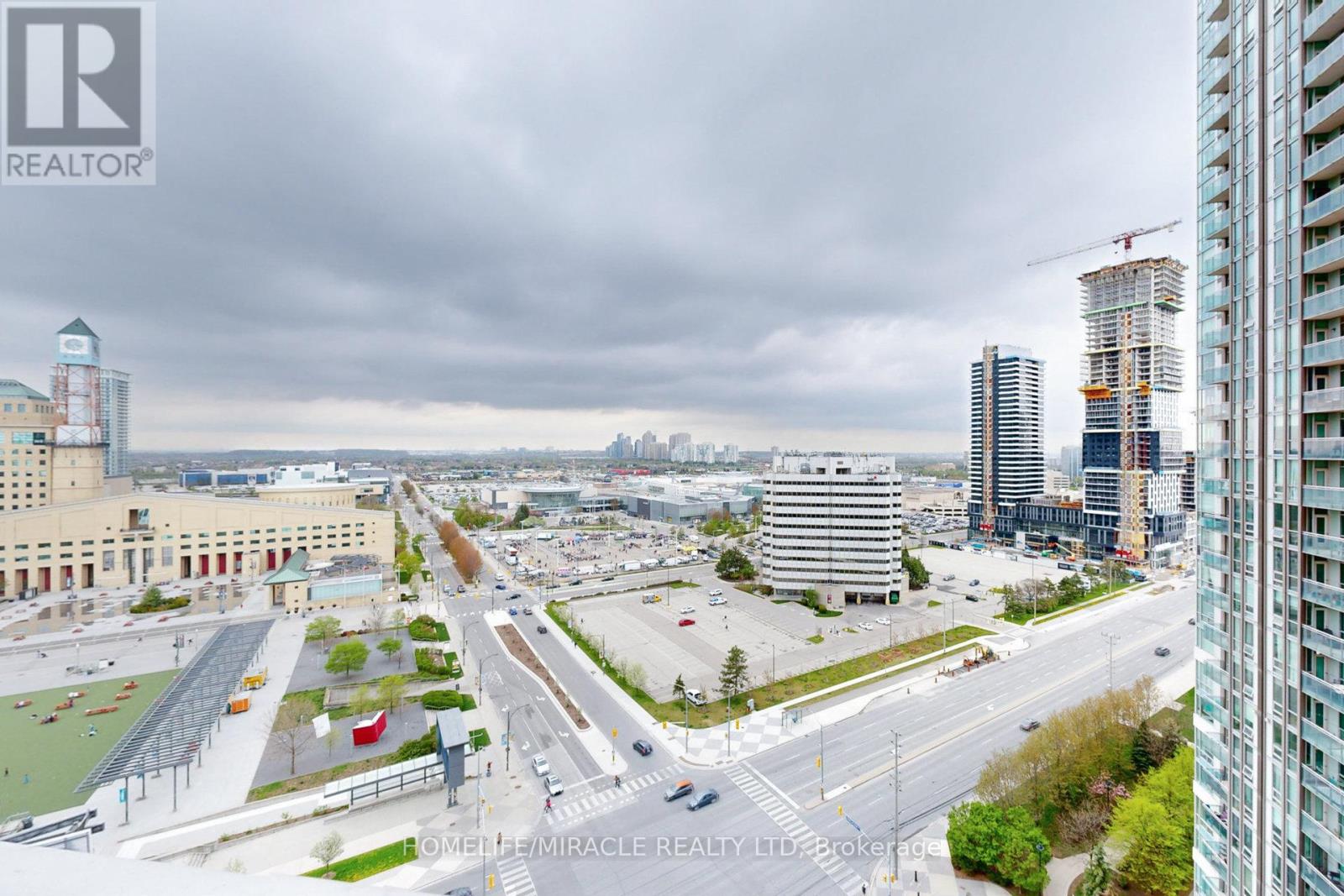 1922 - 3888 Duke Of York Boulevard, Mississauga, Ontario  L5B 4P5 - Photo 34 - W12522158