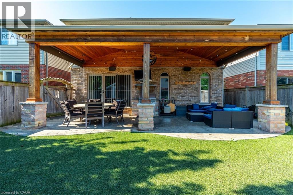 16 Sycamore Crescent, Grimsby, Ontario  L3M 5P7 - Photo 37 - 40772905