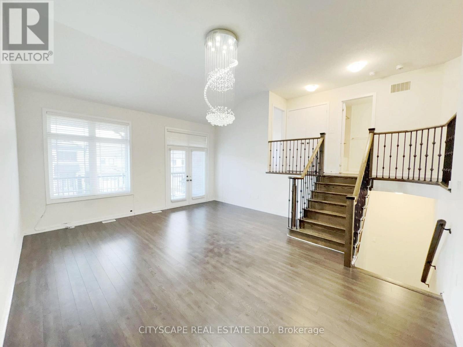 16 Pagebrook Crescent, Hamilton, Ontario  L8J 0K7 - Photo 17 - X12525238