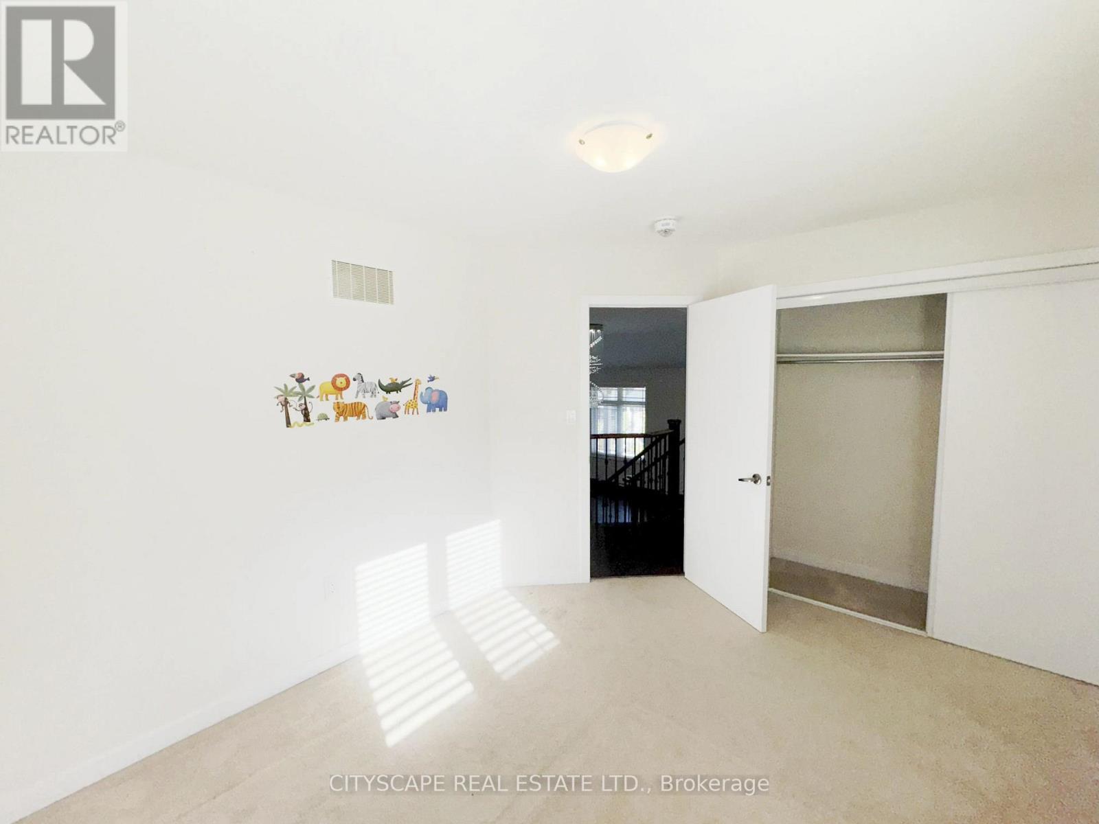 16 Pagebrook Crescent, Hamilton, Ontario  L8J 0K7 - Photo 36 - X12525238