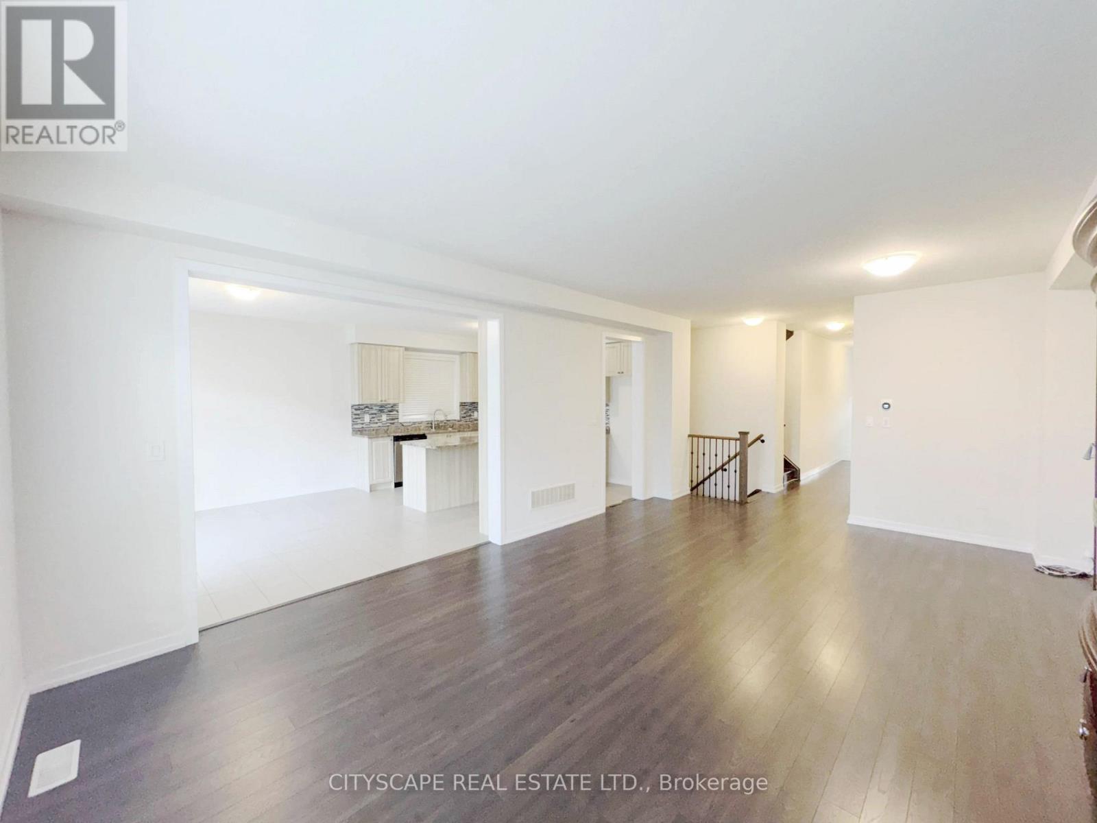 16 Pagebrook Crescent, Hamilton, Ontario  L8J 0K7 - Photo 9 - X12525238