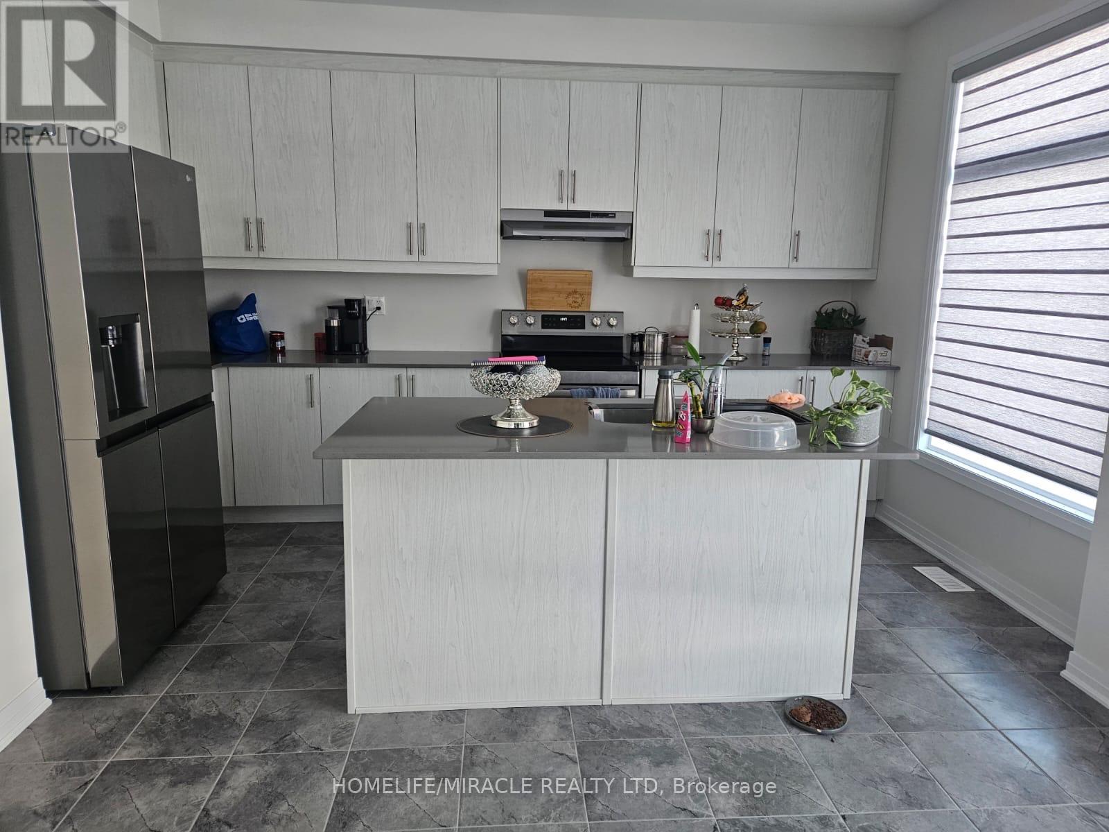 10 Gibson Drive, Erin, Ontario  N0B 1T0 - Photo 4 - X12525264