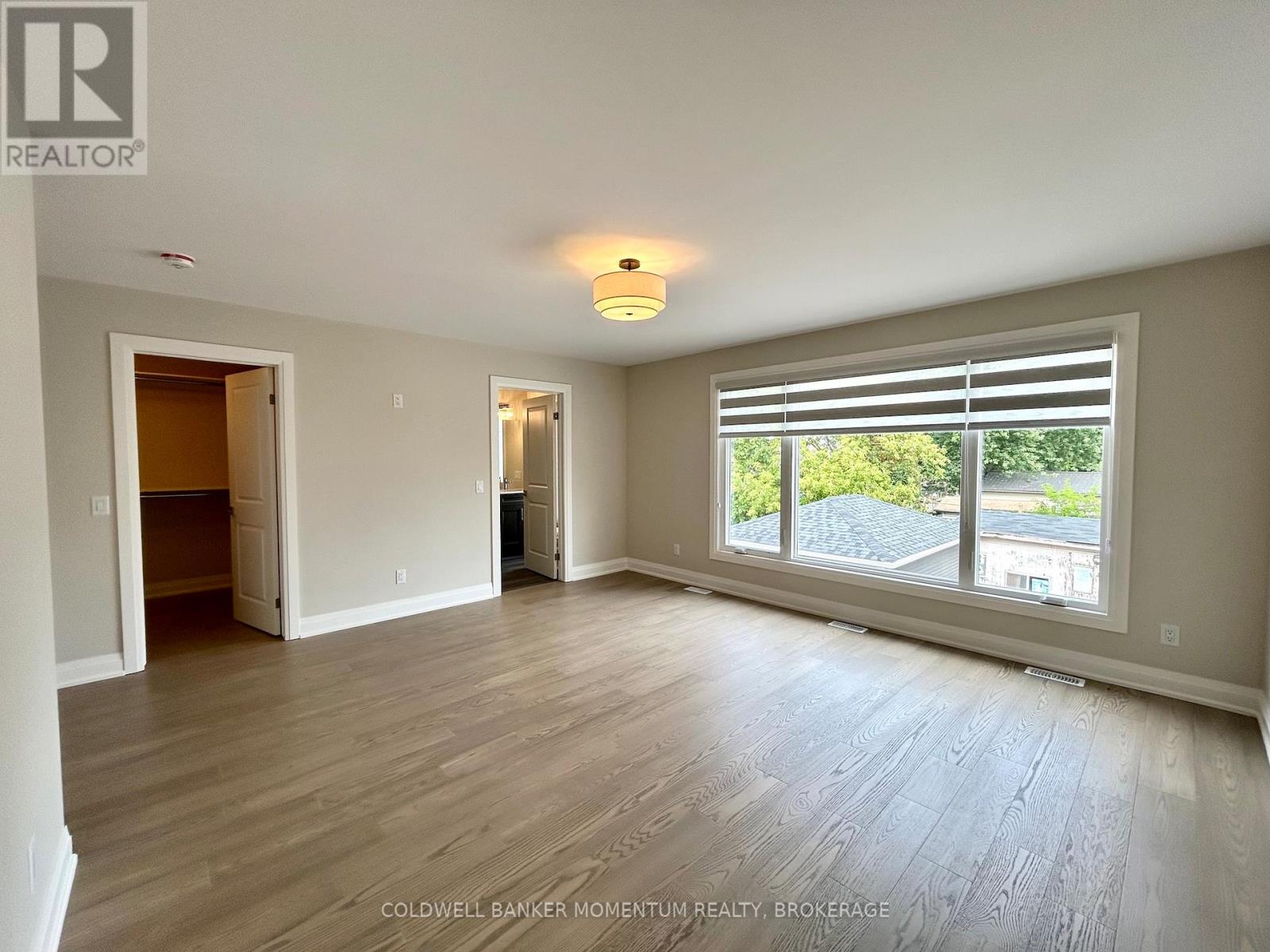 Upper - 5103 Bridge Street, Niagara Falls, Ontario  L2E 2S9 - Photo 18 - X12525278