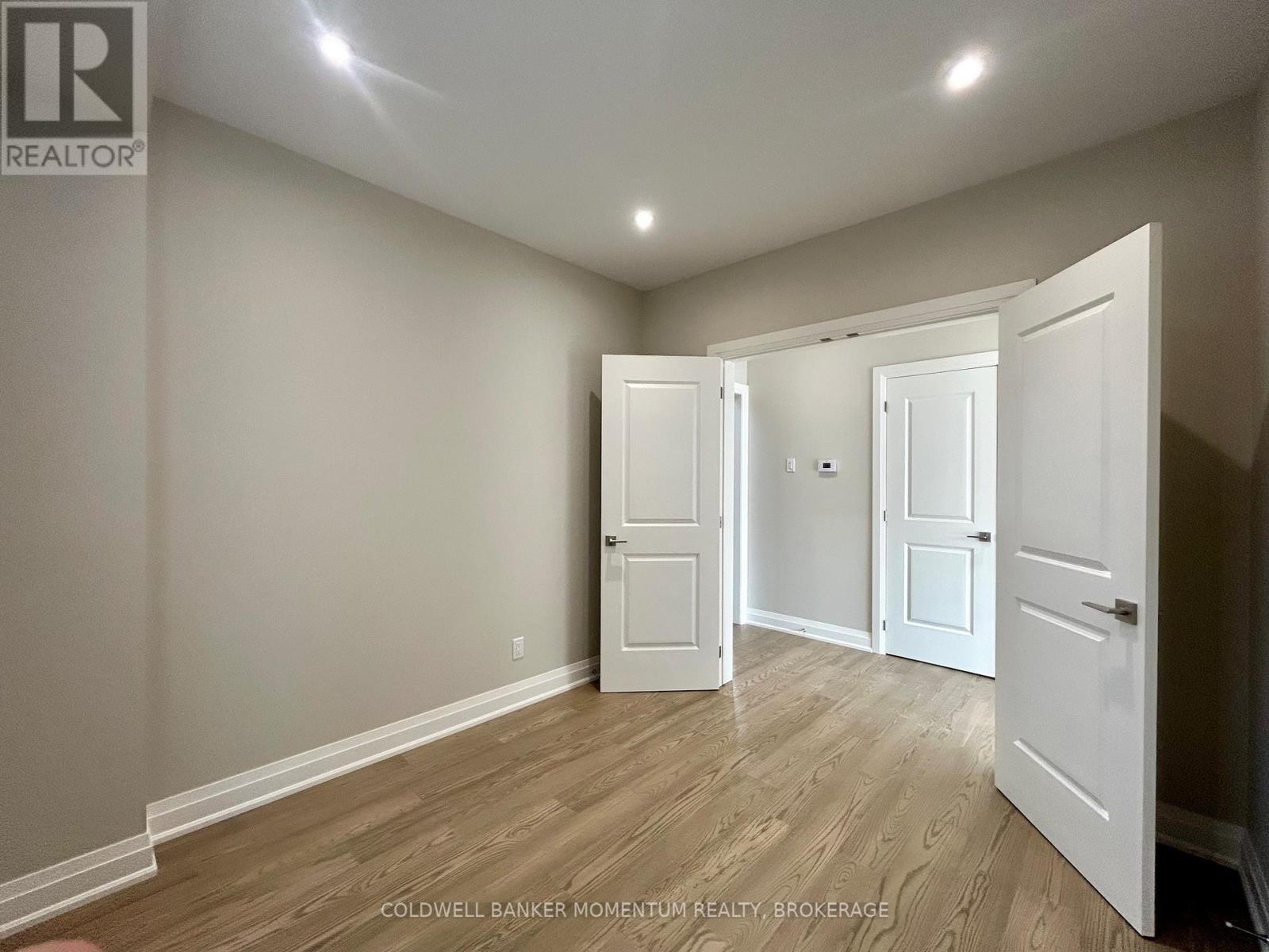 4499 Fourth Avenue, Niagara Falls, Ontario  L2E 4N4 - Photo 7 - X12525280