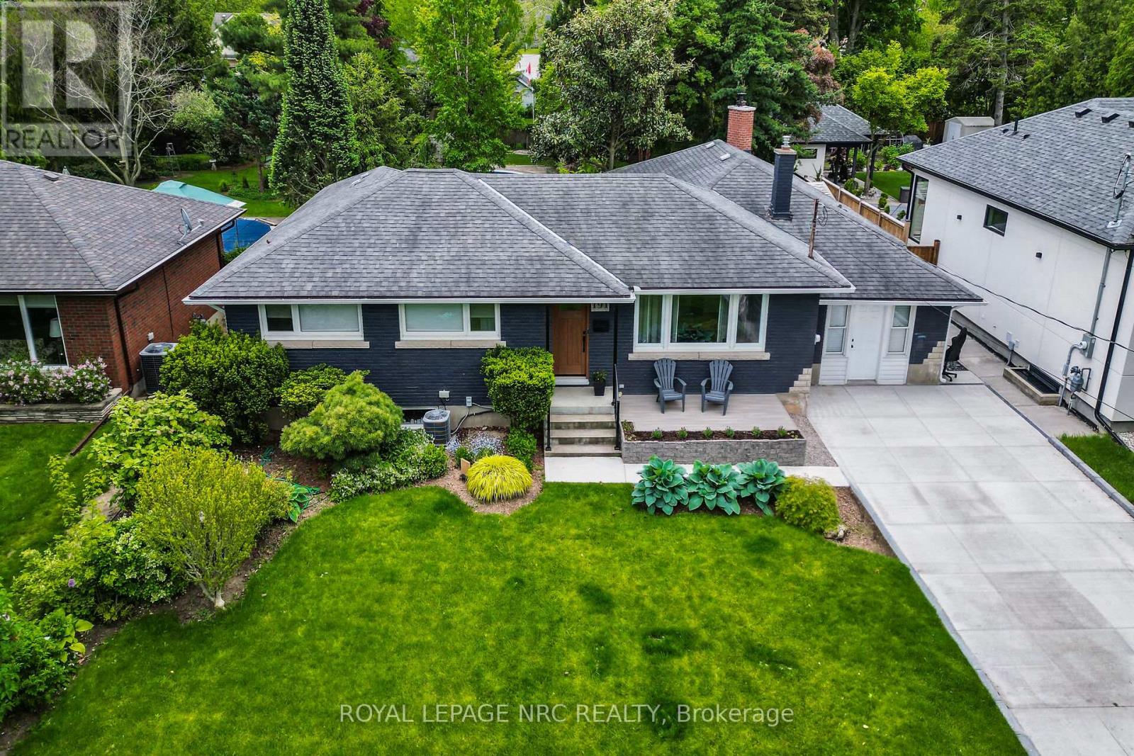 191 Dalhousie Avenue, St. Catharines (Port Dalhousie), Ontario  L2N 4X8 - Photo 2 - X12525294