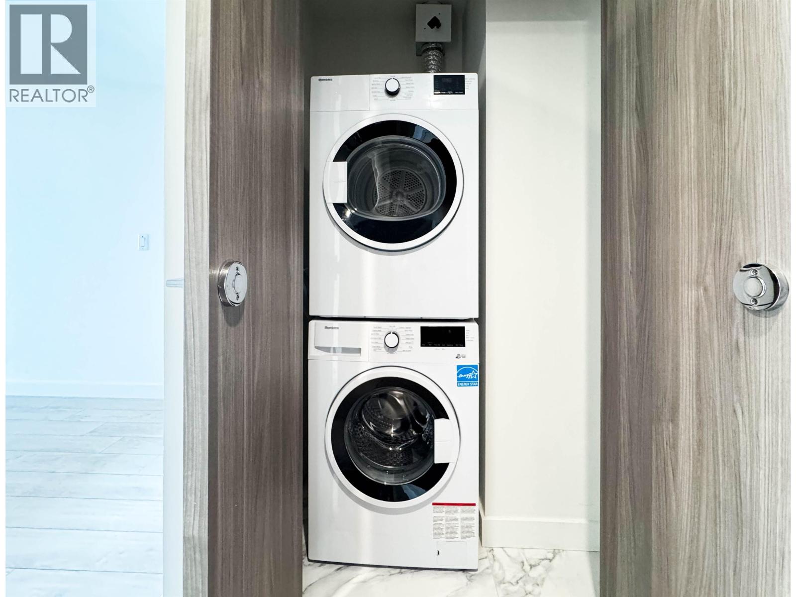 18** 4880 LOUGHEED HIGHWAY, Burnaby, British Columbia