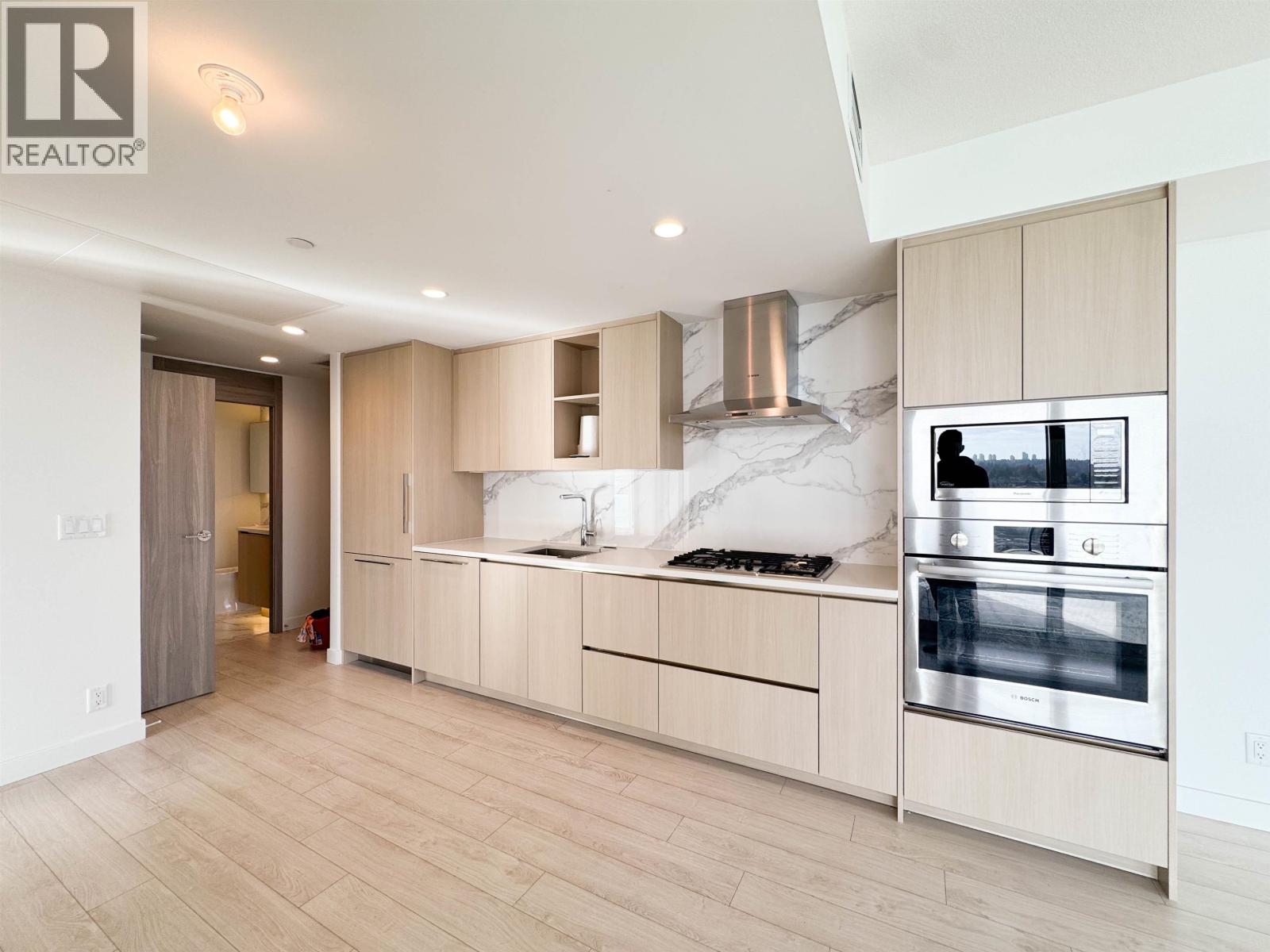 18** 4880 Lougheed Highway, Burnaby, British Columbia  V5C 0N1 - Photo 11 - R3065949