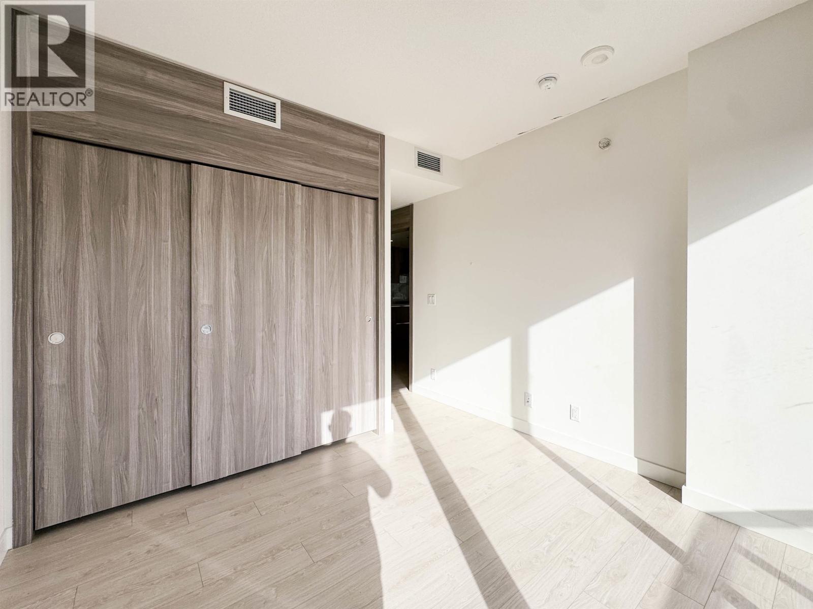 18** 4880 Lougheed Highway, Burnaby, British Columbia  V5C 0N1 - Photo 5 - R3065949