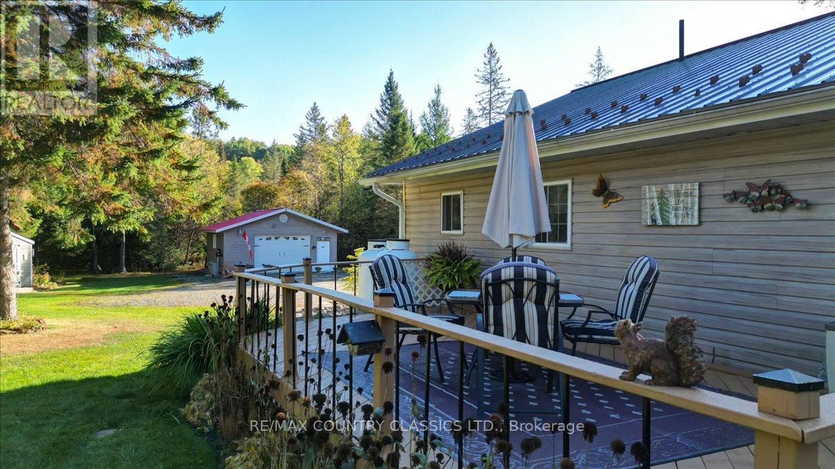 1689 Graphite Road, Hastings Highlands (Monteagle Ward), Ontario  K0L 2S0 - Photo 11 - X12521072