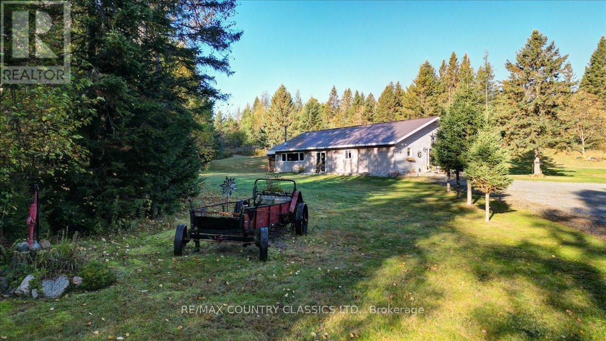 1689 Graphite Road, Hastings Highlands (Monteagle Ward), Ontario  K0L 2S0 - Photo 5 - X12521072