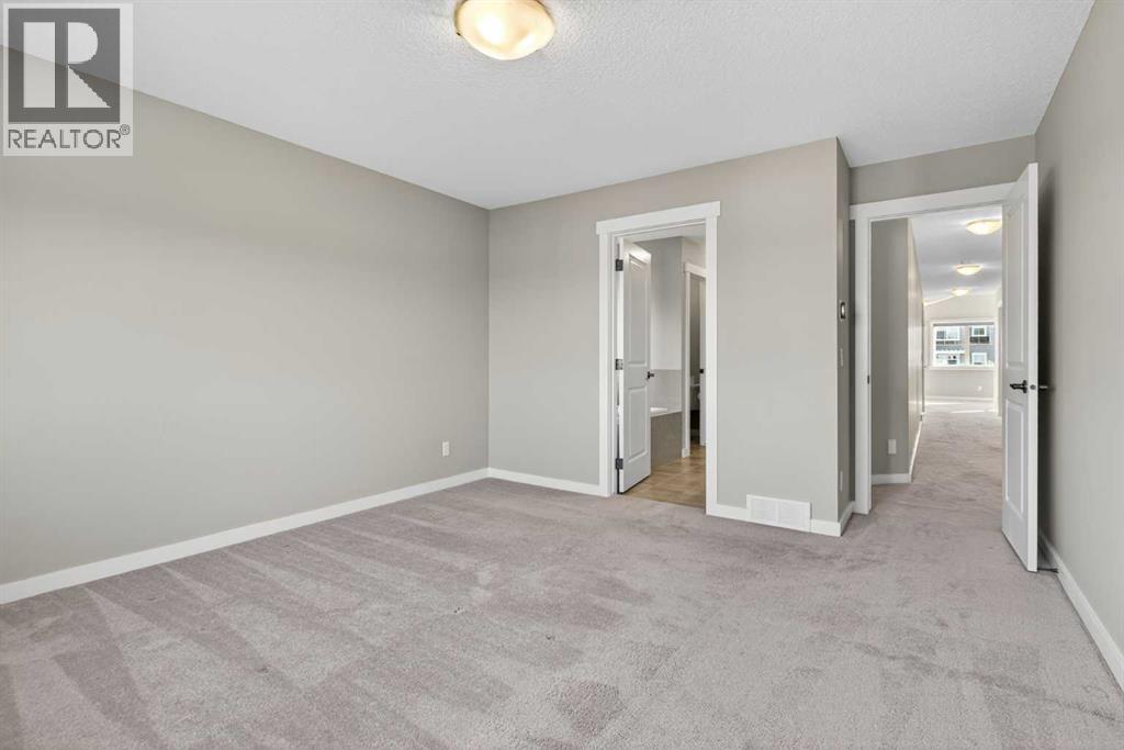 574 Sherwood Boulevard Nw, Calgary, Alberta  T3R 0R7 - Photo 26 - A2252427