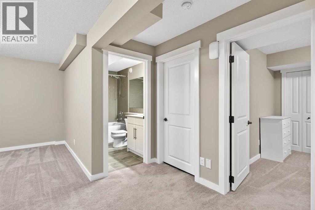 574 Sherwood Boulevard Nw, Calgary, Alberta  T3R 0R7 - Photo 39 - A2252427