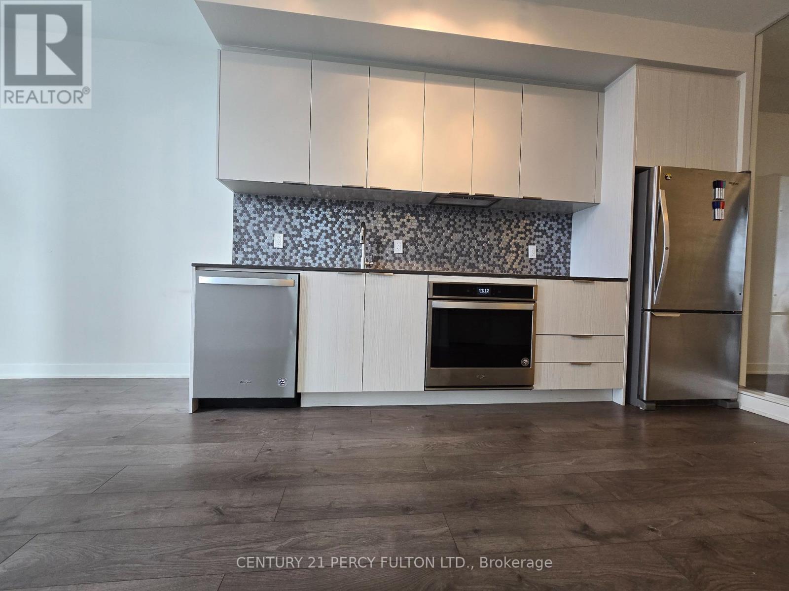 304 - 2 Sonic Way, Toronto, Ontario  M3C 0P1 - Photo 2 - C12525268