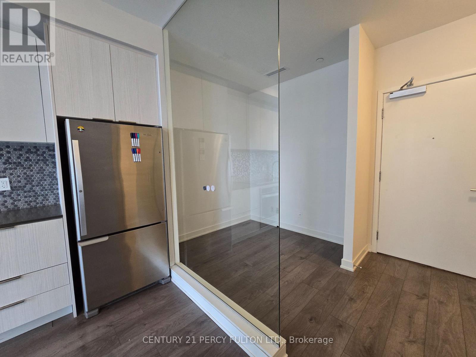 304 - 2 Sonic Way, Toronto, Ontario  M3C 0P1 - Photo 4 - C12525268