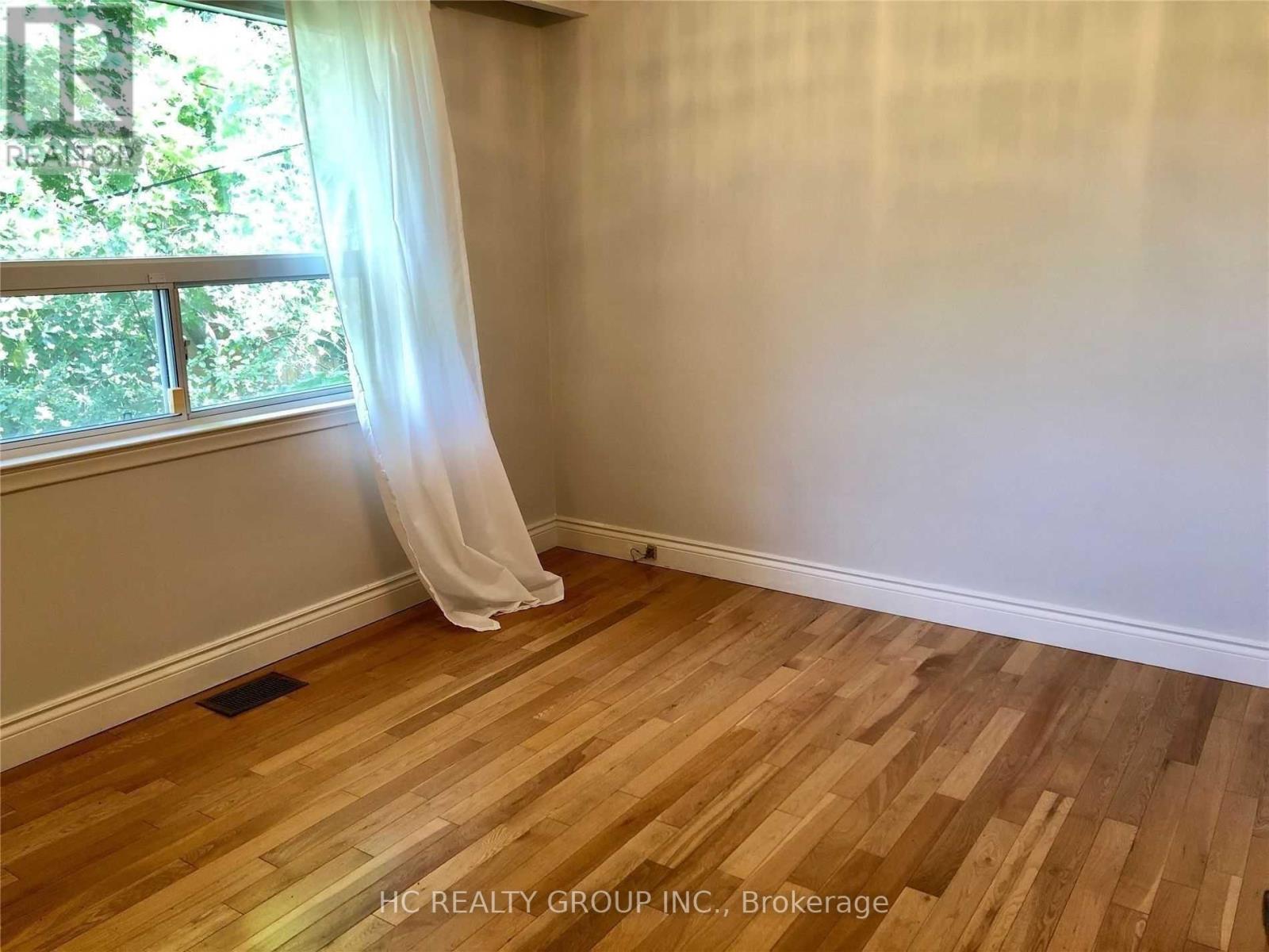 15 Bowerbank Drive, Toronto, Ontario  M2M 1Z9 - Photo 6 - C12525270