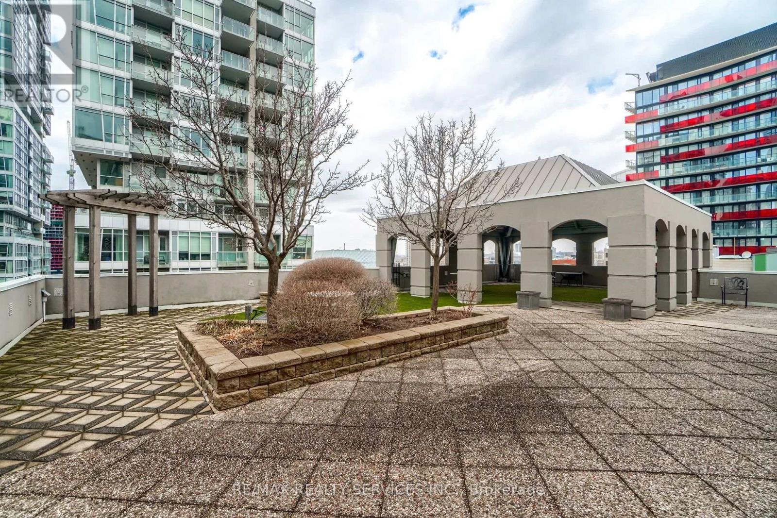 1012 - 140 Simcoe Street, Toronto, Ontario  M5H 4E9 - Photo 33 - C12525274