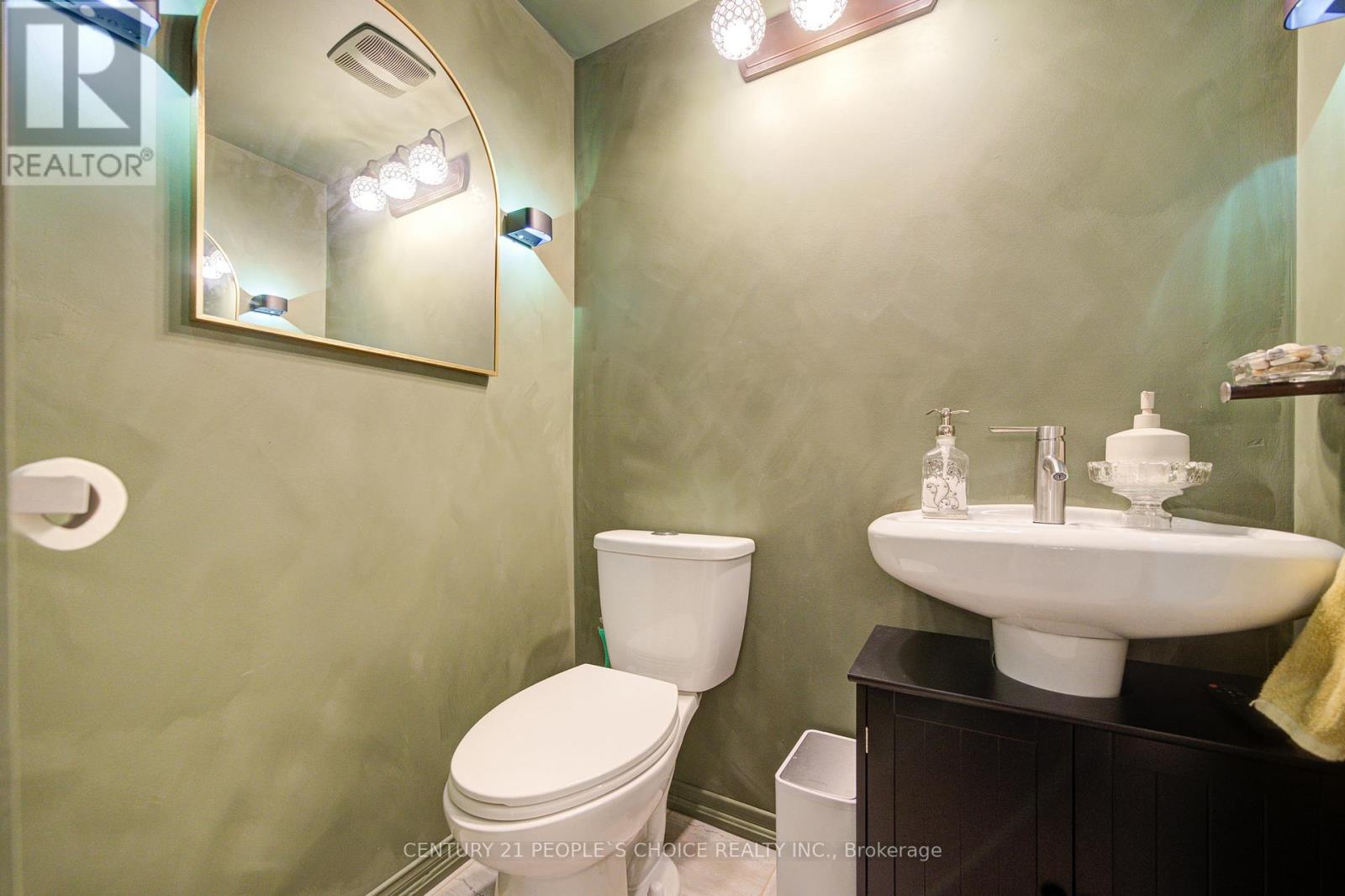 2 Clowes Street, Ajax (Central East), Ontario  L1Z 0K9 - Photo 14 - E12525318