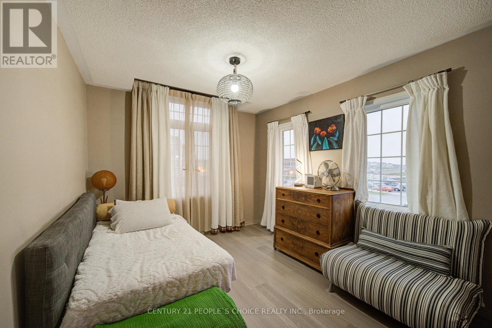 2 Clowes Street, Ajax (Central East), Ontario  L1Z 0K9 - Photo 41 - E12525318