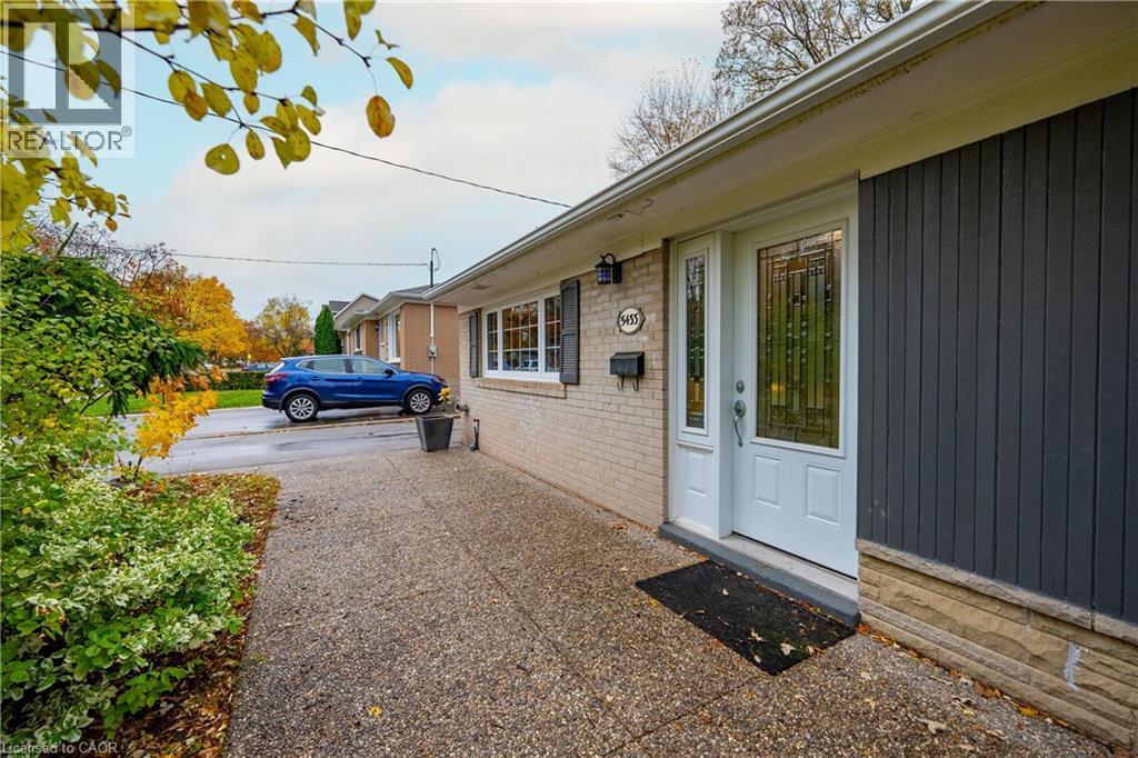 5433 Spruce Avenue, Burlington, Ontario  L7L 1N8 - Photo 4 - 40786796