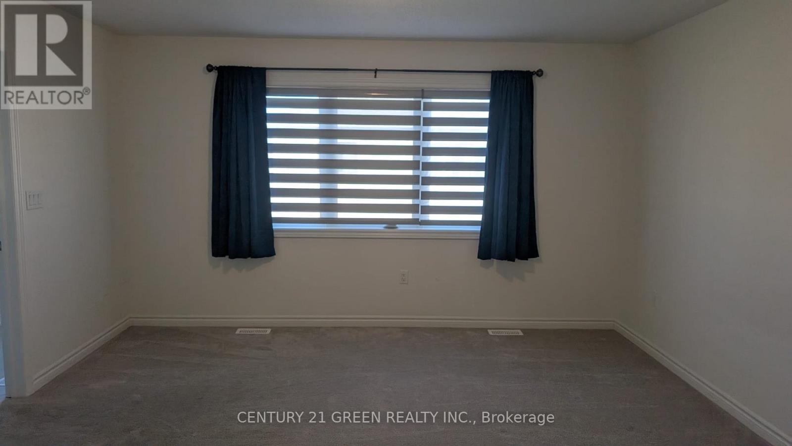 57 Phoenix Boulevard, Barrie, Ontario  L9J 0P7 - Photo 10 - S12525316