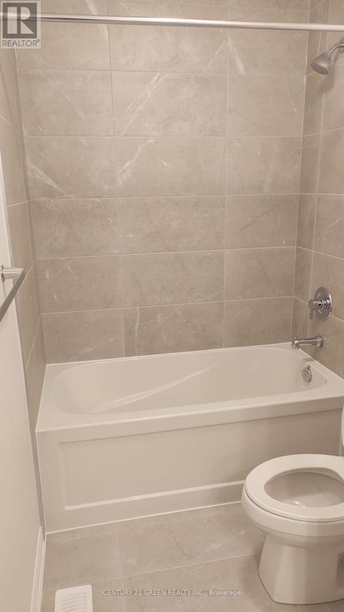 57 Phoenix Boulevard, Barrie, Ontario  L9J 0P7 - Photo 17 - S12525316