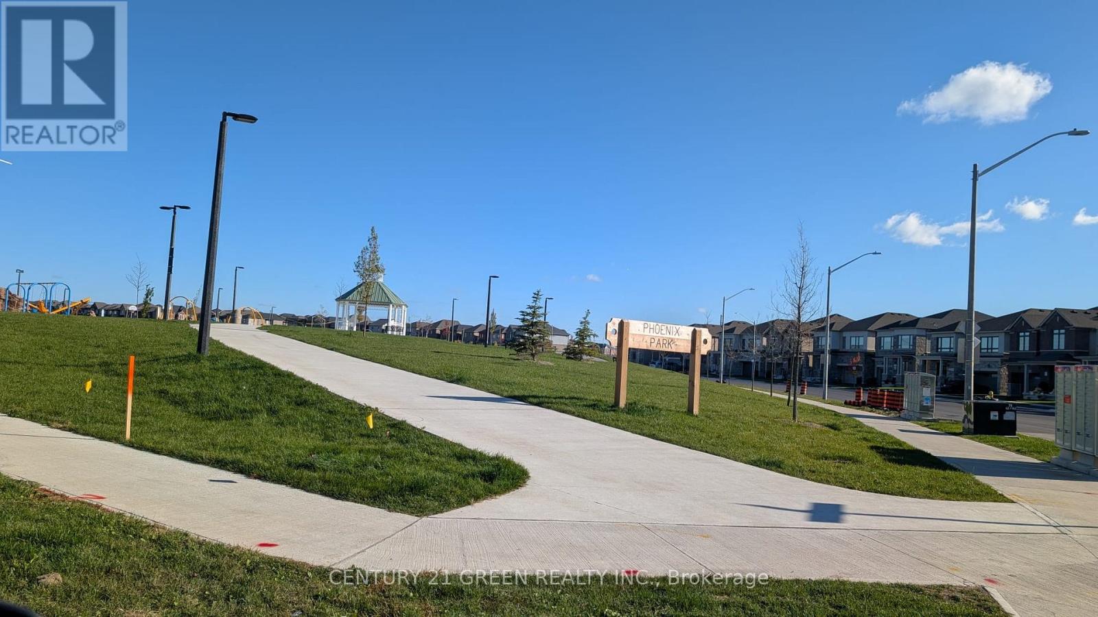 57 Phoenix Boulevard, Barrie, Ontario  L9J 0P7 - Photo 4 - S12525316