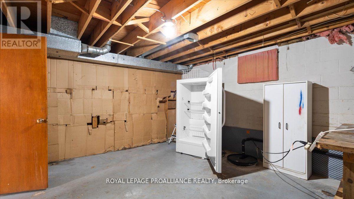 14 Connolly Avenue, Quinte West, Ontario  K8V 5T4 - Photo 27 - X12525380