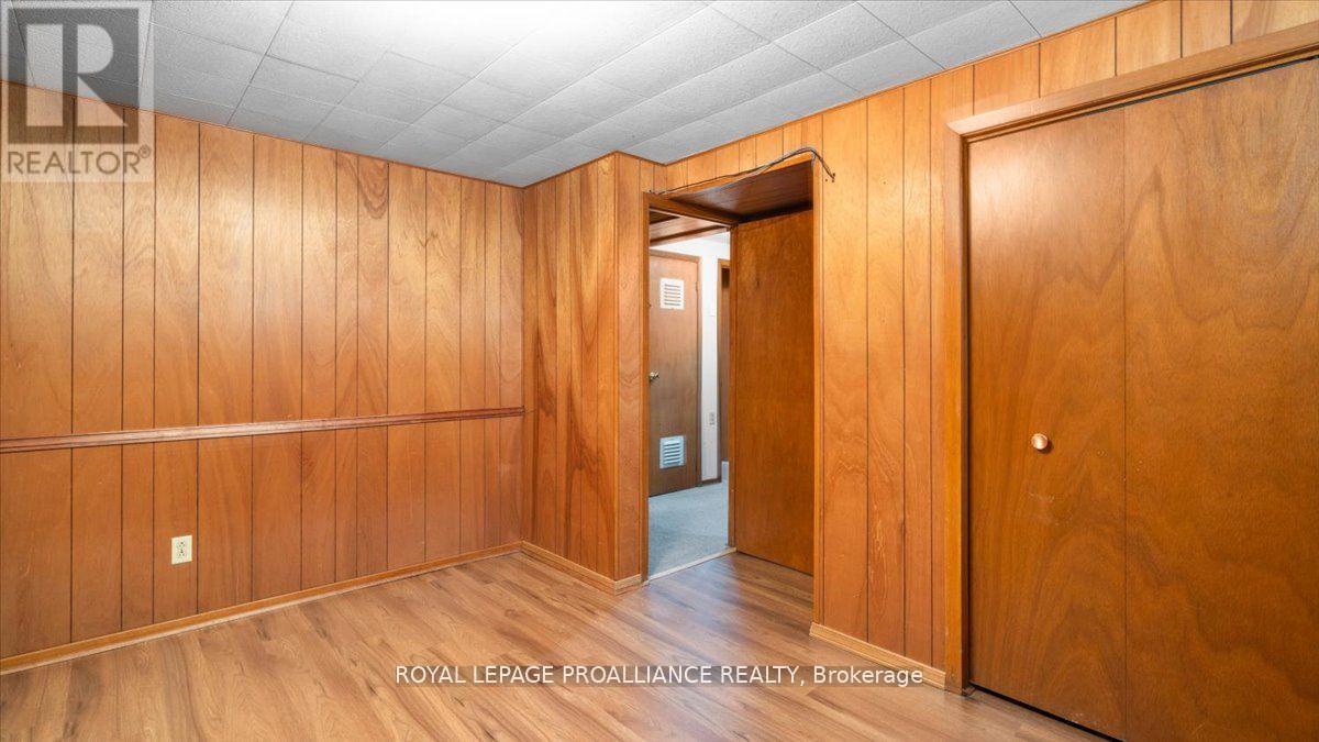 14 Connolly Avenue, Quinte West, Ontario  K8V 5T4 - Photo 32 - X12525380