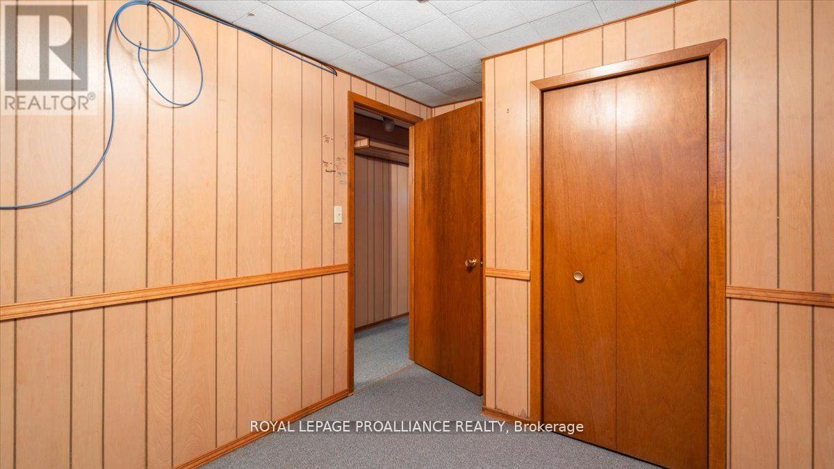 14 Connolly Avenue, Quinte West, Ontario  K8V 5T4 - Photo 34 - X12525380