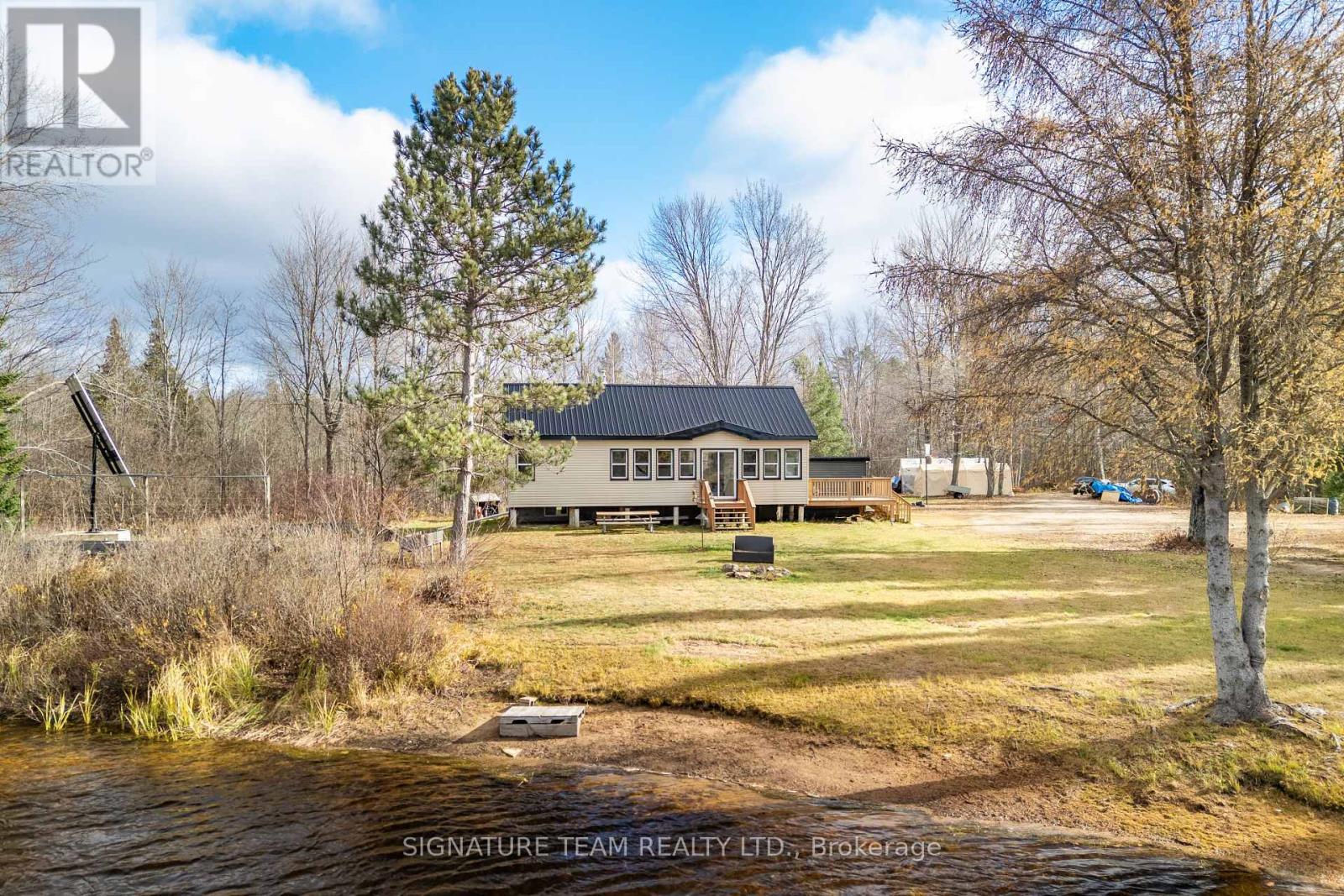 276 MOCKINGBIRD ROAD, madawaska valley, Ontario