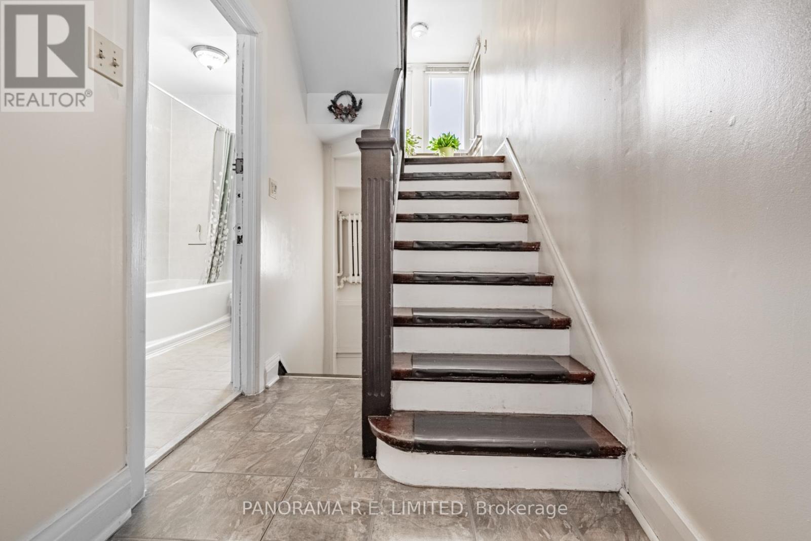 4 - 8 Thirty Third Street, Toronto, Ontario  M8W 3G8 - Photo 4 - W12525282