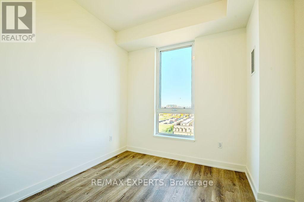 801 - 2475 Old Bronte Road, Oakville, Ontario  L6M 4J2 - Photo 13 - W12525296