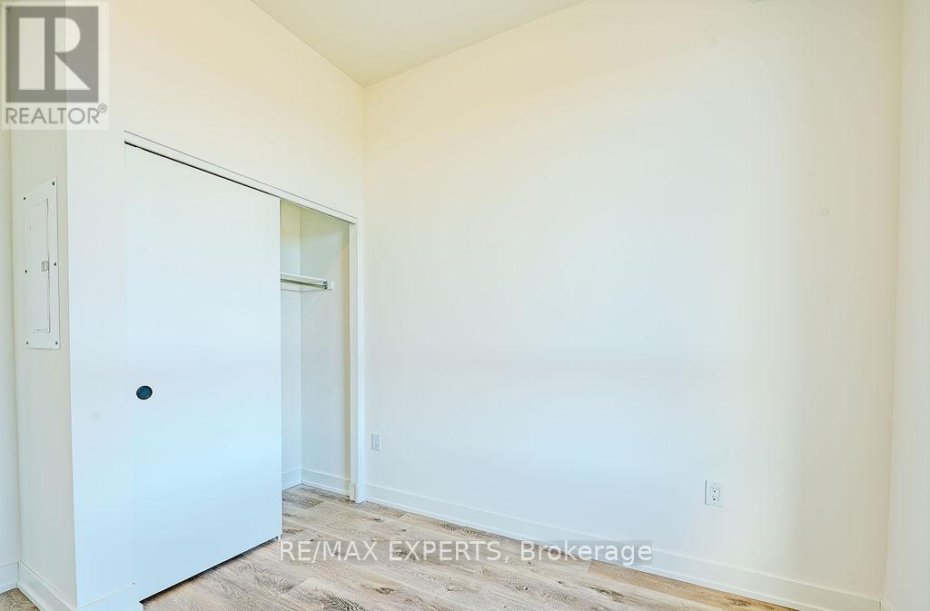 801 - 2475 Old Bronte Road, Oakville, Ontario  L6M 4J2 - Photo 14 - W12525296