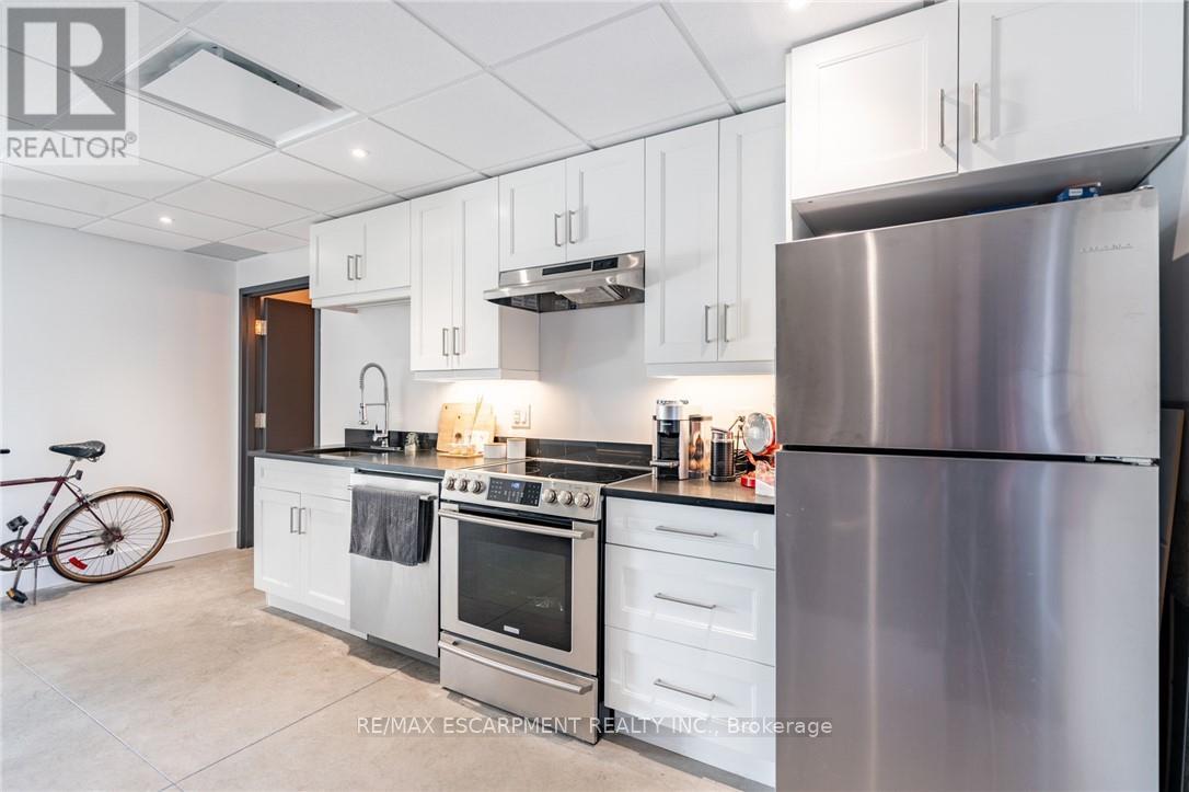 26 - 410 Winston Road, Grimsby (Grimsby Beach), Ontario  L3M 0H2 - Photo 16 - X12525266