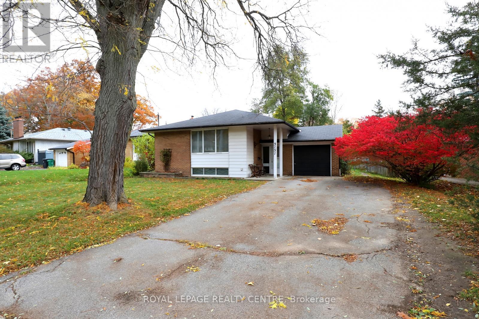 3151 The Credit Woodlands, Mississauga, Ontario  L5C 2J2 - Photo 4 - W12520970