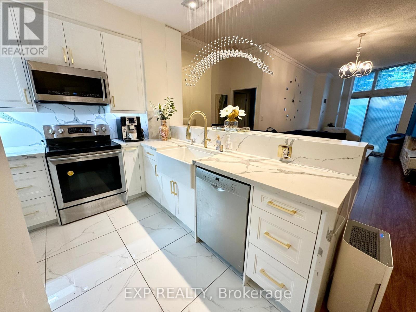 116 - 23 Lorraine Drive, Toronto (Willowdale West), Ontario  M2N 6Z6 - Photo 6 - C12520036