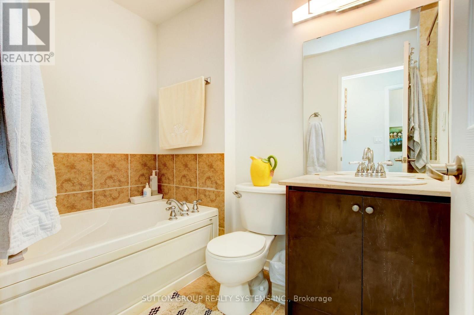 85 - 119b The Queensway, Toronto, Ontario  M6S 5B7 - Photo 37 - W12525306