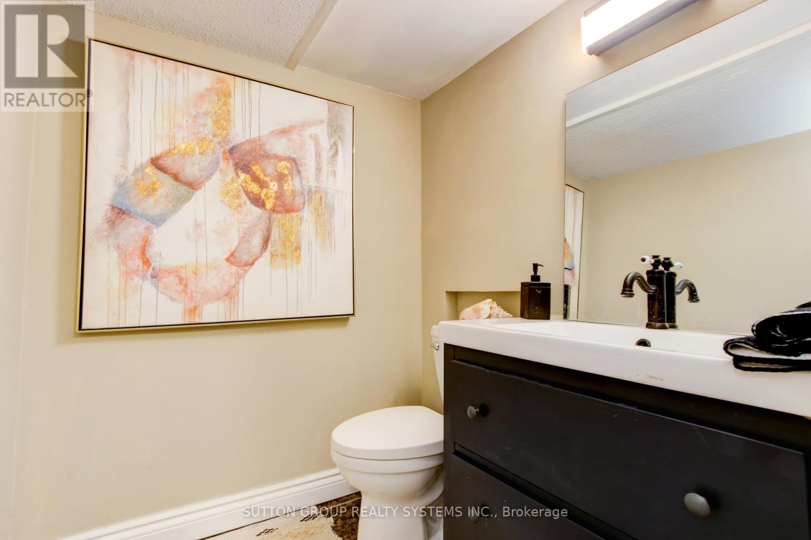 85 - 119b The Queensway, Toronto, Ontario  M6S 5B7 - Photo 40 - W12525306