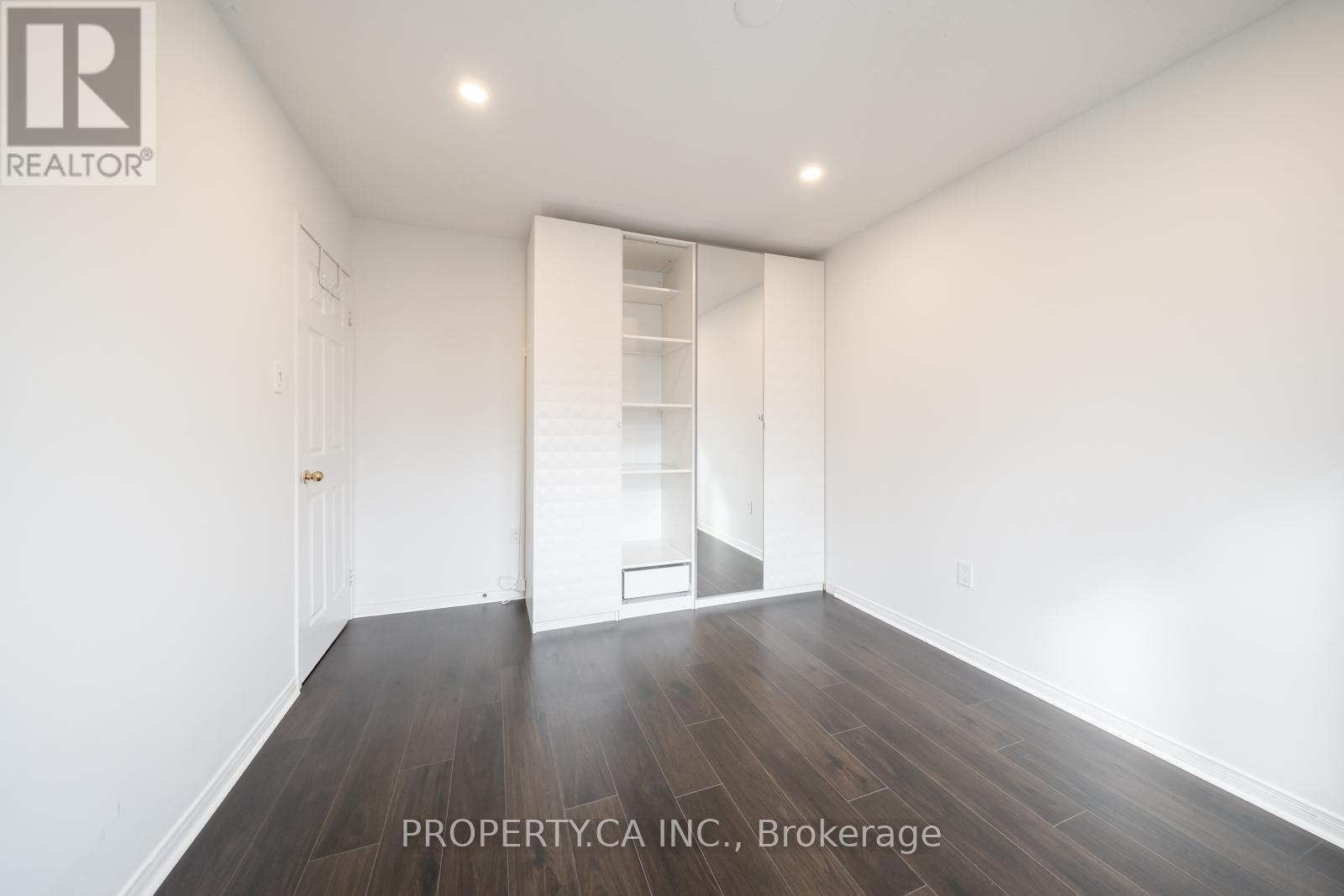 117 - 302 College Avenue W, Guelph, Ontario  N1G 4T6 - Photo 32 - X12525226