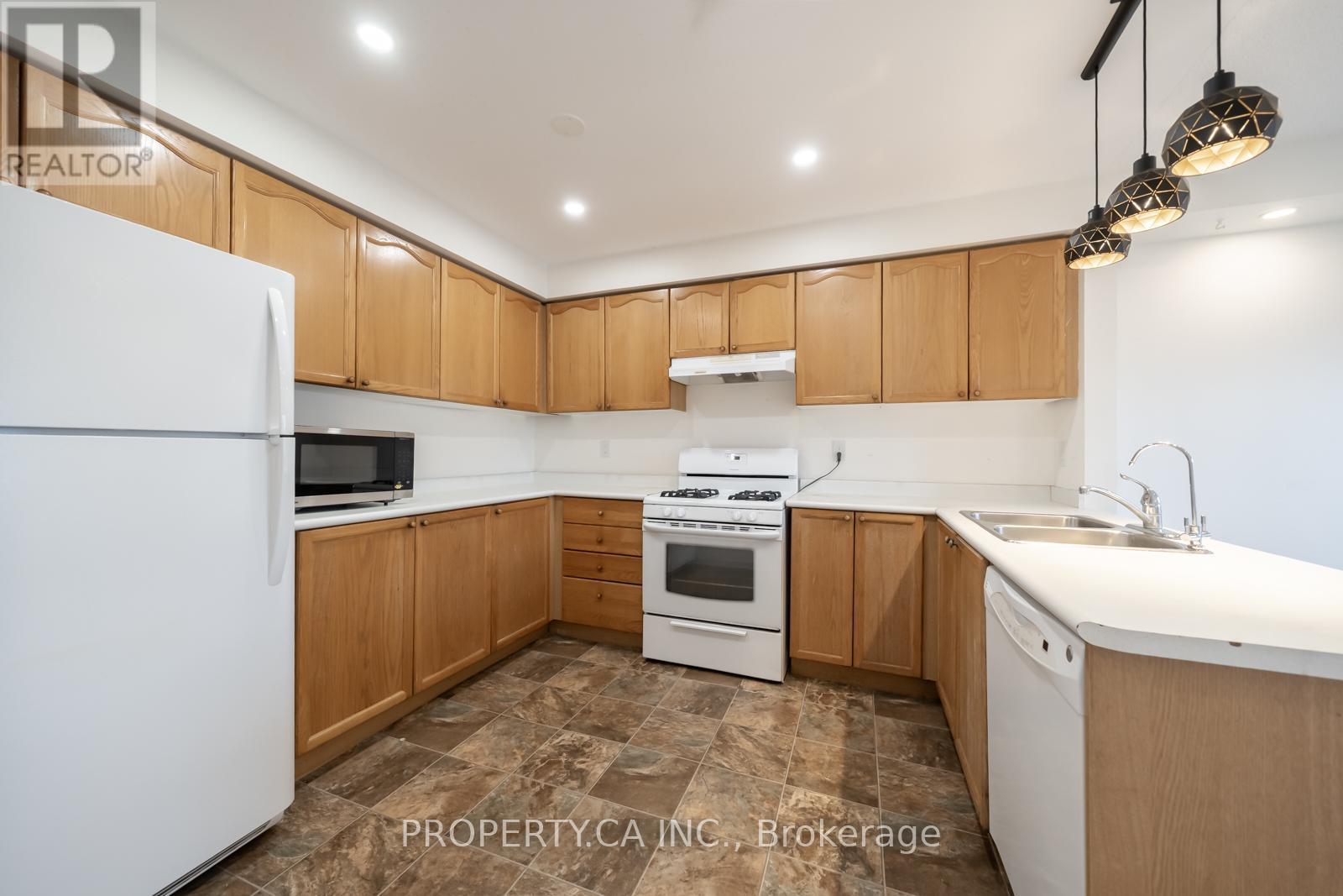 117 - 302 College Avenue W, Guelph, Ontario  N1G 4T6 - Photo 7 - X12525226