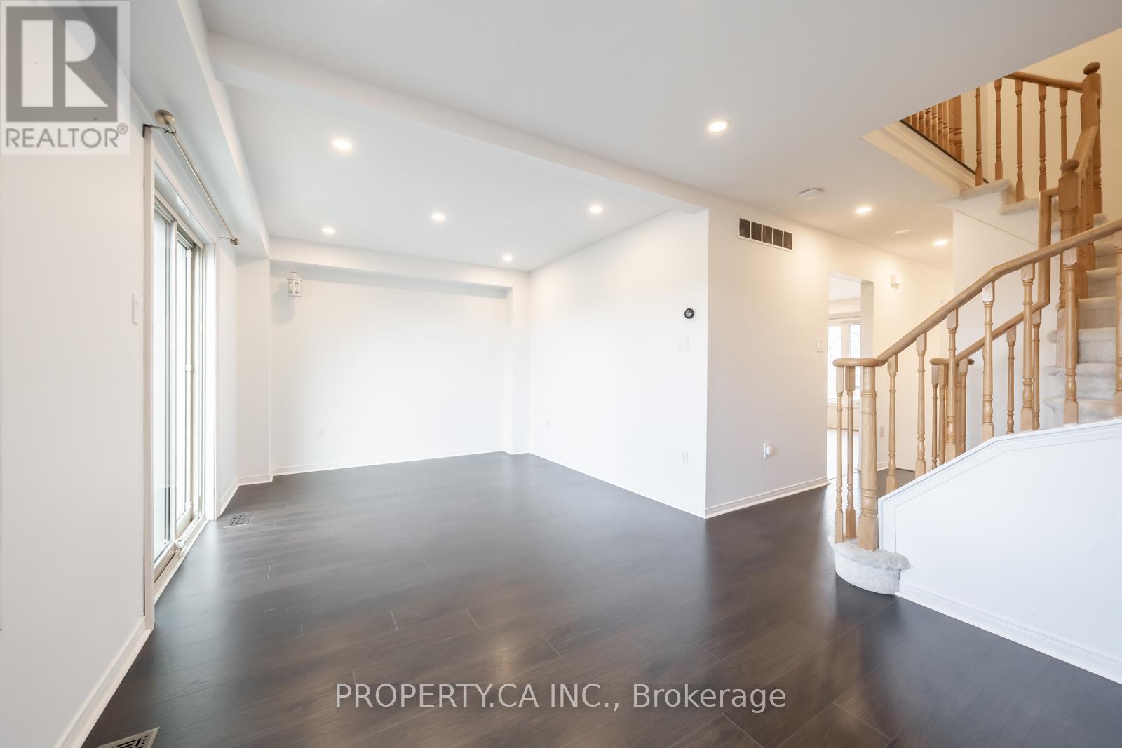 117 - 302 College Avenue W, Guelph, Ontario  N1G 4T6 - Photo 16 - X12525226