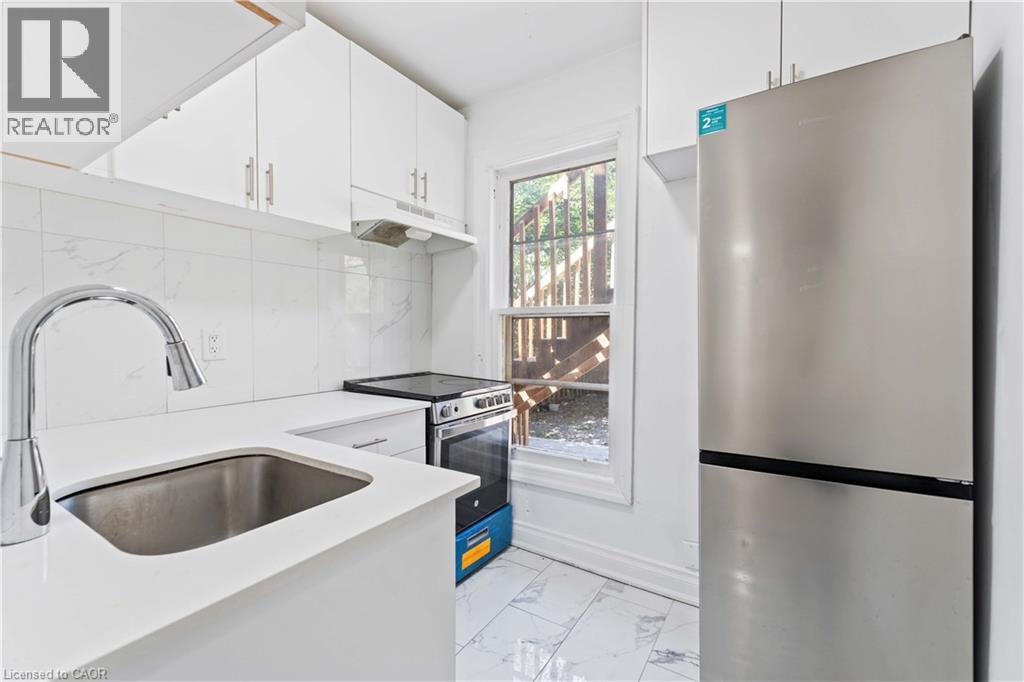 110 Myrtle Avenue Unit# 2, Hamilton, Ontario  L8M 2G2 - Photo 11 - 40786640