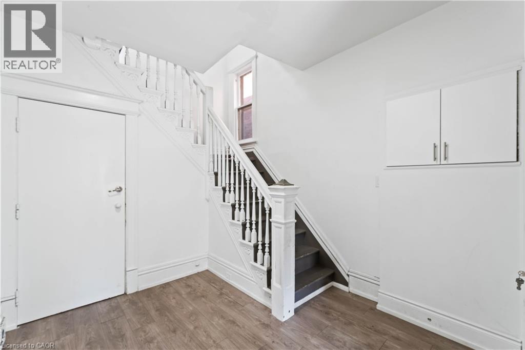 110 Myrtle Avenue Unit# 2, Hamilton, Ontario  L8M 2G2 - Photo 5 - 40786640