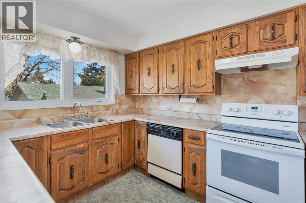 5628 55 Avenue, Rocky Mountain House, Alberta  T0M 1T4 - Photo 16 - A2262714